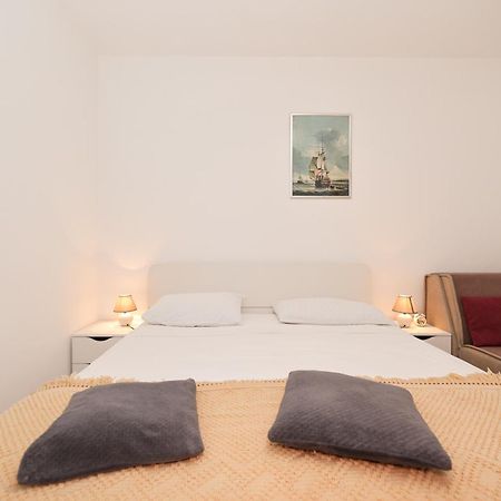Apartment Pantalon, Big Terrace And Free Parking Zadar Exterior photo