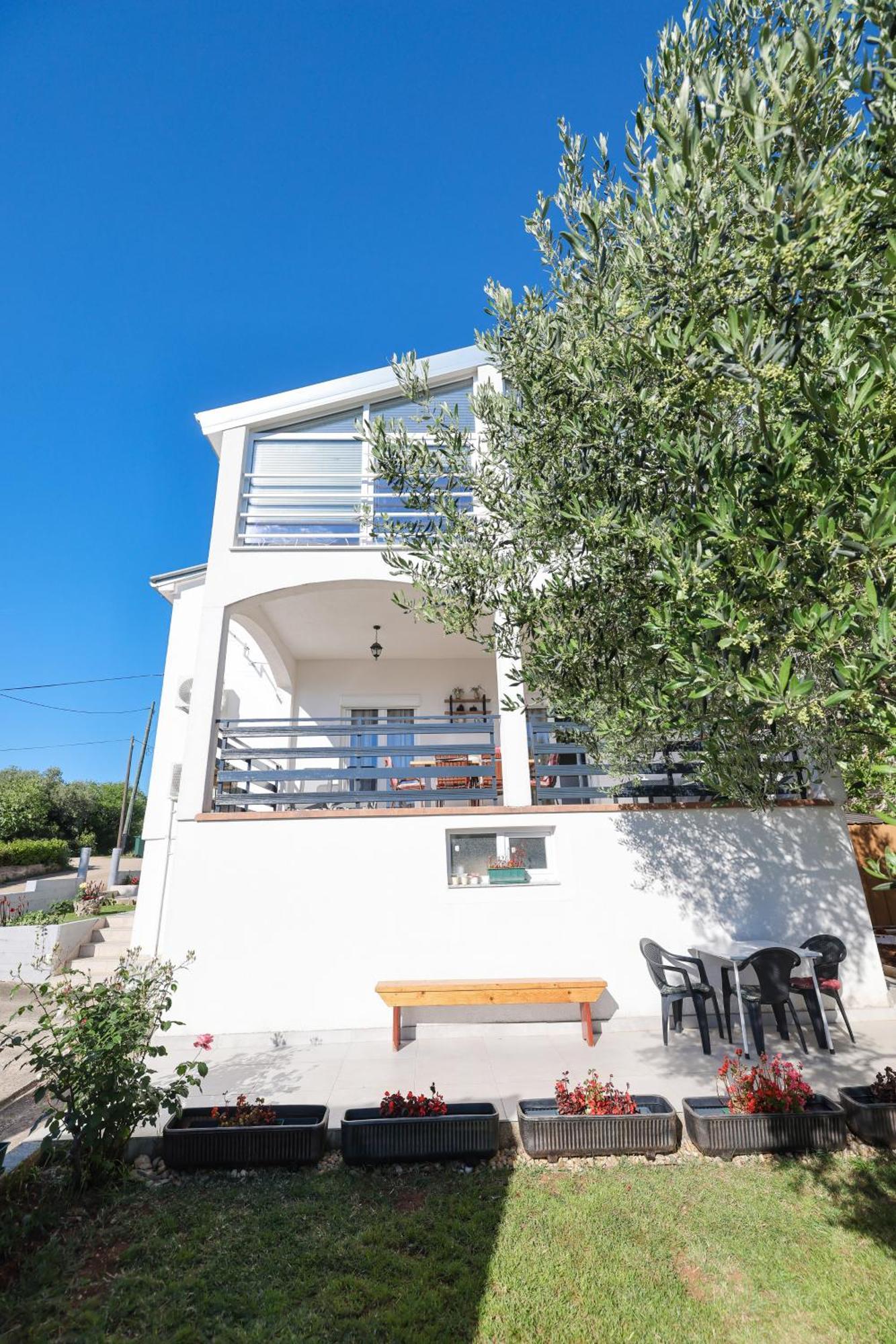 Apartment Pantalon, Big Terrace And Free Parking Zadar Exterior photo